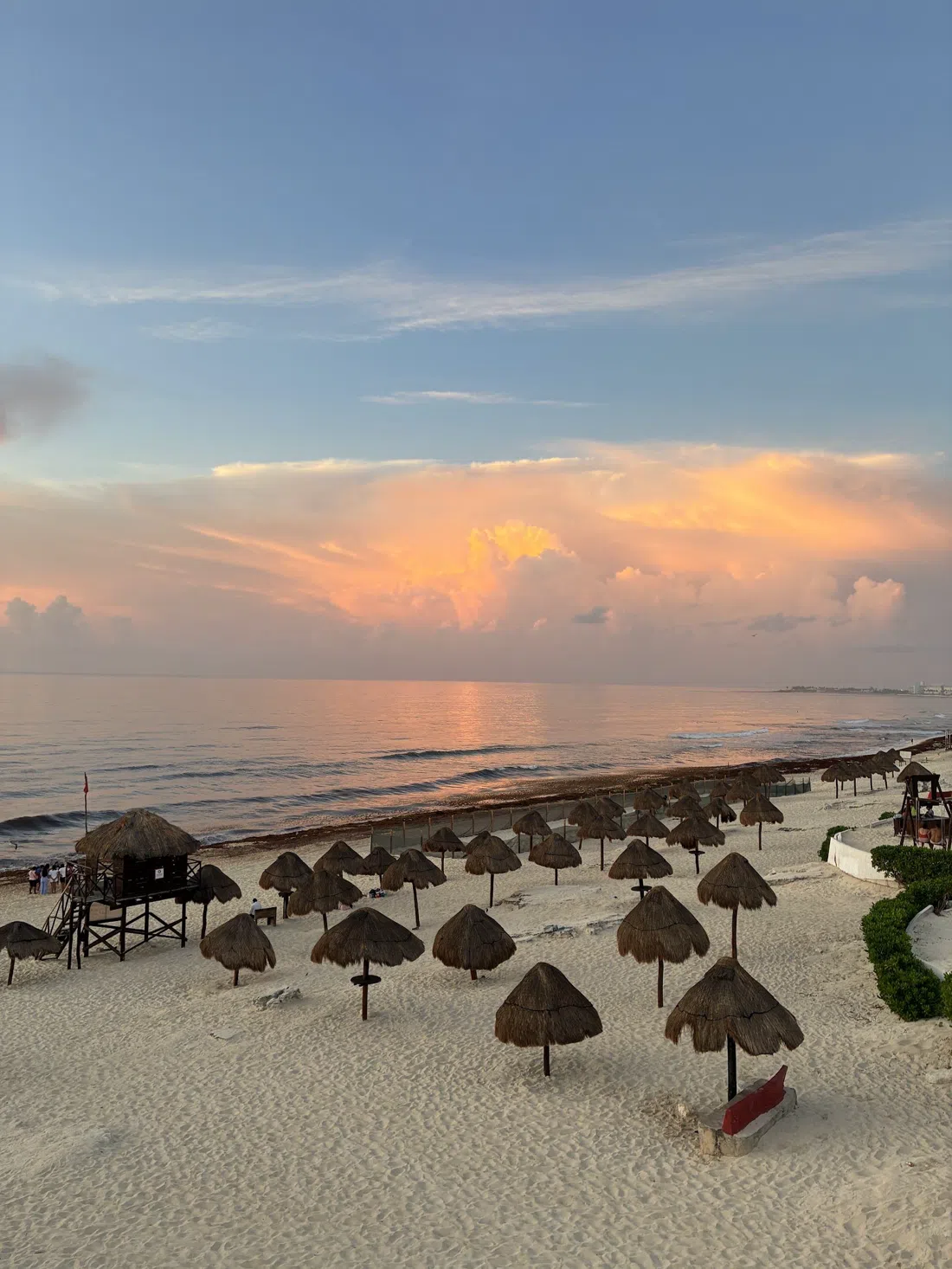 Playa Delfines (El Mirador), Cancun