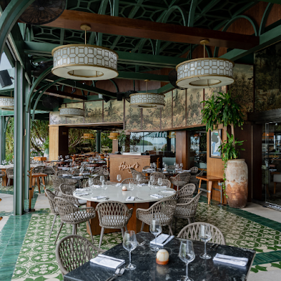 Harry’s Prime Steakhouse & Raw Bar
