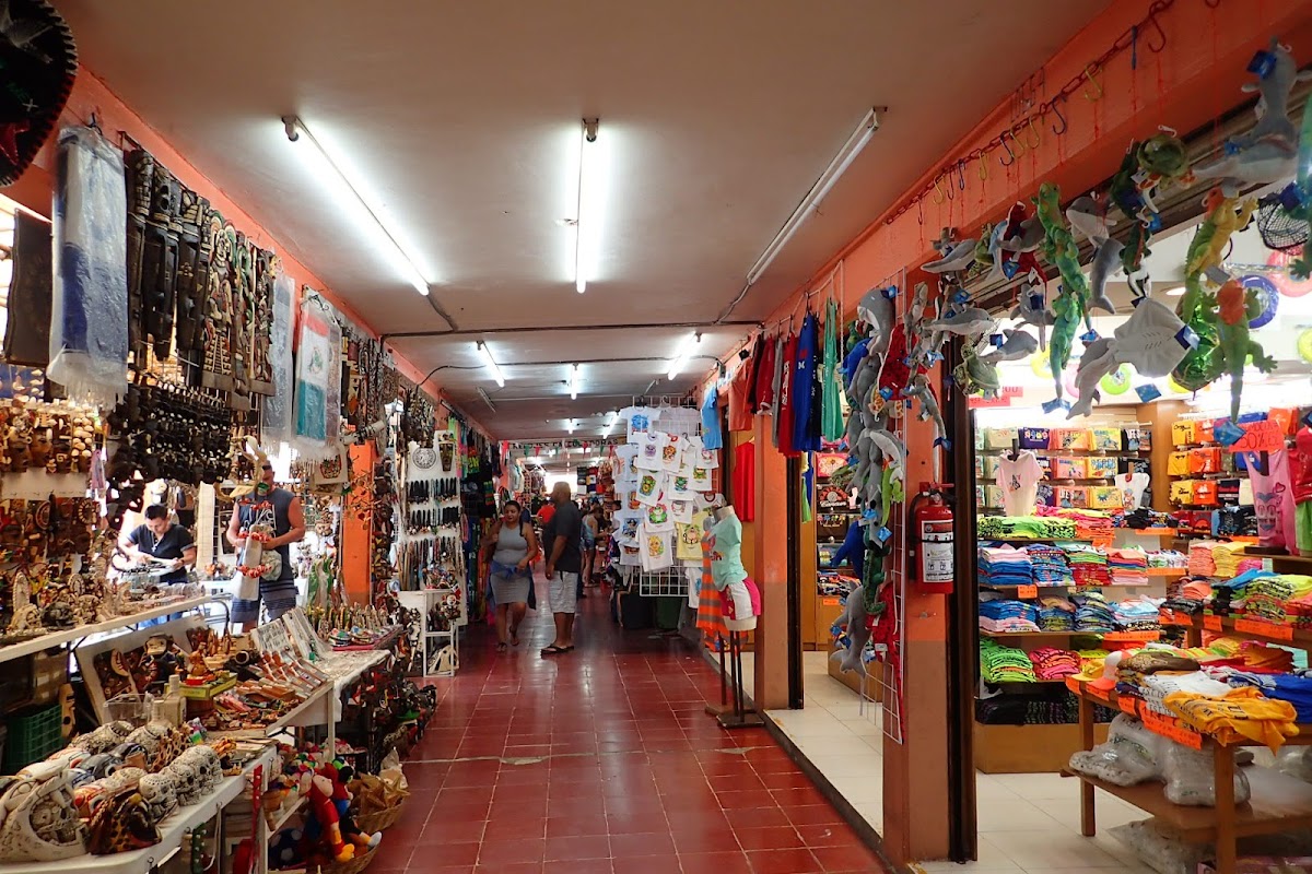 Mercado 28 stalls — photo 2