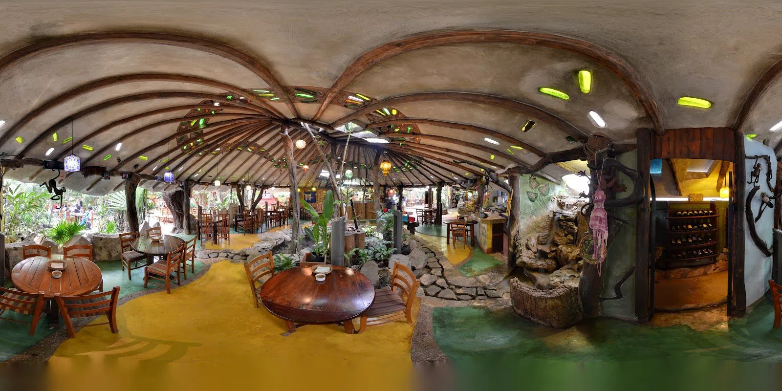 La Cueva del Chango, Cancun