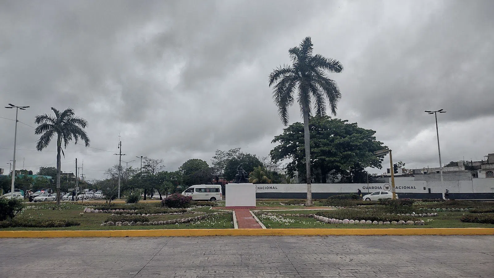 Monumento a la Madre ("El Bolillo"), Cancun