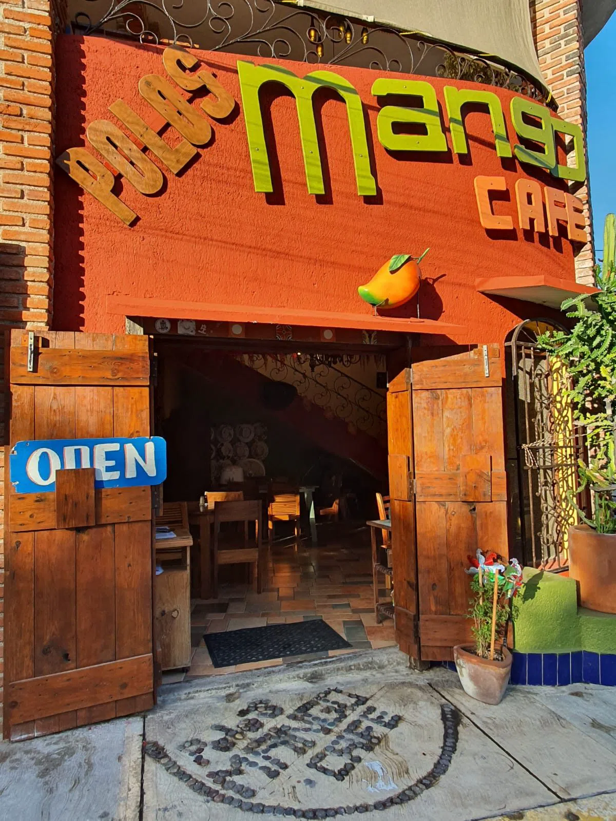 Polo's Mango Café, Cancún
